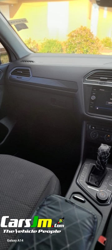 2020 Volkswagen Tiguan image4